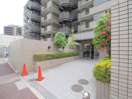 �G���g�����X -