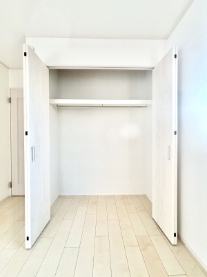 ���[ �����Ղ�̎��[�X�y�[�X�ŉ��K�ɕ�点���� 