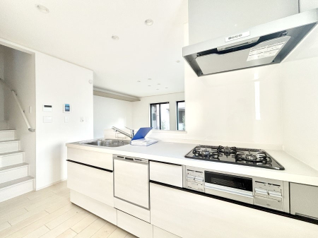 �L�b�`�� �������������I�ɁA�y�����I�V�X�e���L�b�`��  