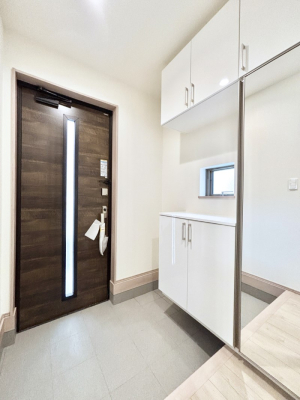 ���� ����I�𗘗p���āA���z�������������q�l�������ĂȂ��ł��܂��B