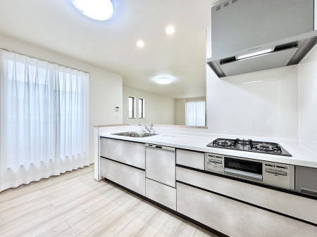 �L�b�`�� �������������I�ɁA�y�����I�V�X�e���L�b�`��  