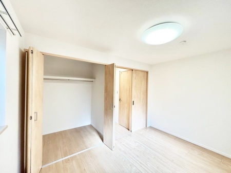 ���̑����� ���[���[�����Ă���̂ŁA���Z�X�y�[�X���L���g���܂��B 