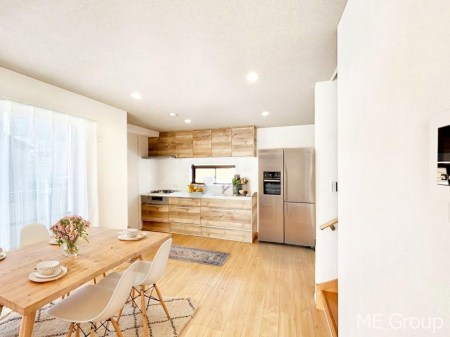 ���̑����� �Ƒ��̉�b�����R�Ƒ����郊�r���O�C���K�i�݌v�@���Ƌ��CG�ł�