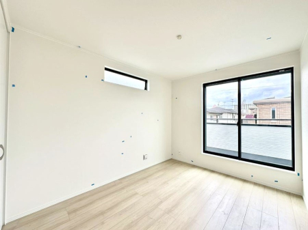 ���̑����� �o���R�j�[���J�������v���X���Ă����m��  