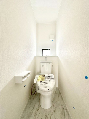 �g�C�� �g�C����1�K��2�K���ꂼ��ɔz�u����Ă��ĂƂĂ��֗��ł��B 