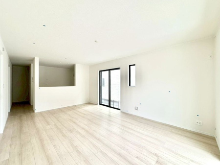 ���r���O �Z�ޕ��̌��������o�����A�C���e���A���l����̂��y���݂ȃ��r���O�ł��I 