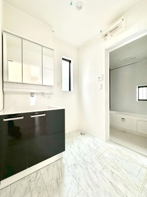 ���ʑ�E���ʏ� ���邢���ʏ��͖����̐g�x�x���y�����ł����Ⴂ�����ł��B