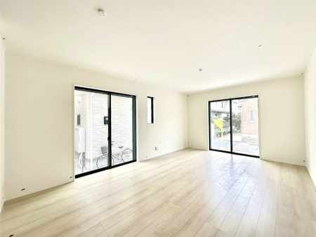 ���r���O �傫�ȑ����炽���Ղ�̗z���ƕ����������郊�r���O  