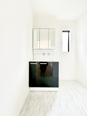 ���ʑ�E���ʏ� �O�ʋ��L���r�l�b�g�E�V�����[�t�����ʉ��ϑ�ŖZ�������̐g�x�x���X���[�Y�ɁI