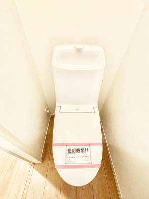 �g�C�� �g�C����1�K��2�K���ꂼ��ɔz�u����Ă��ĂƂĂ��֗��ł��B