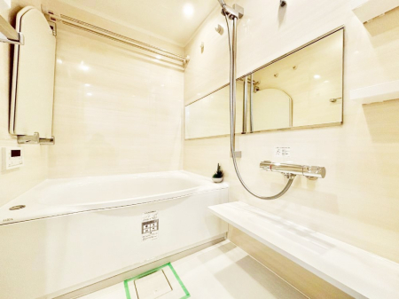 ���� ����̔�������Ă���閾�邢�������̂���o�X���[��  