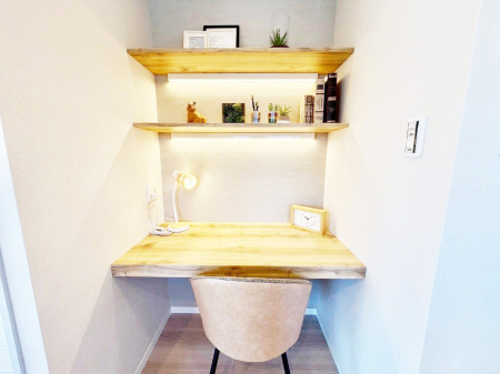 ���̑����� ���r���O�̃J�E���^�[�X�y�[�X