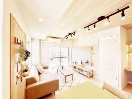 ���r���O �������������͋C�̂k�c�j�͉Ƒ��݂�Ȃ̉��K���  