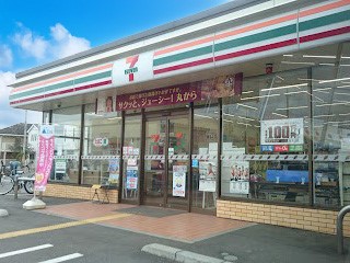 ���ӊ� �R���r�j 290m �t�@�~���[�}�[�g �s�j�r�����ǓX