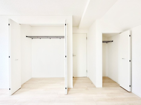 ���[ ��������ߗނ�ו��Ȃǂ̎��[�ɕ֗��ȃN���[�[�b�g�t���ł��B