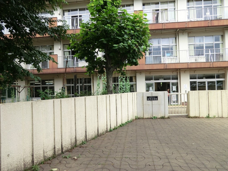 ���ӊ� ���w�Z 600m �������s���{�����w�Z