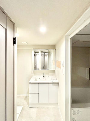 ���ʑ�E���ʏ� ������������ʉ��ώ��Œ��̐g�x�x�����K  