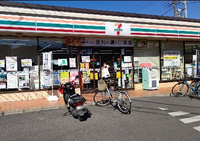 ���ӊ� �R���r�j 100m �Z�u��-�C���u�� �����쐅���S���ړX