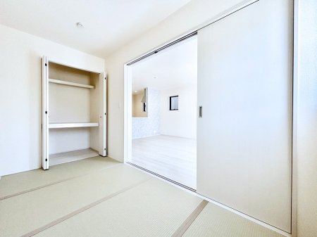 ���̑����� �_�炩����̋�Ԃ́A���q�l�̗V�я�◈�q���̂����ĂȂ��̏ꏊ�Ƃ��ďd�󂵂܂��B 