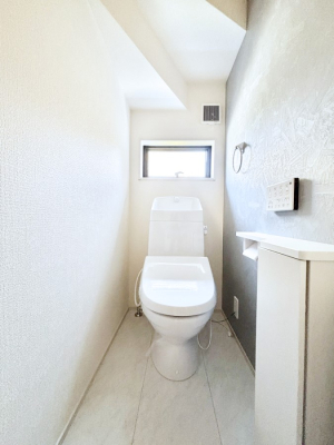 �g�C�� �E�H�V�����b�g�t���g�C����1�K��2�K���ꂼ��ɔz�u����Ă��ĂƂĂ��֗��ł��B 