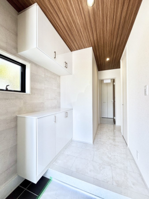 ���� ����I�𗘗p���āA���z�������������q�l�������ĂȂ��ł��܂��B