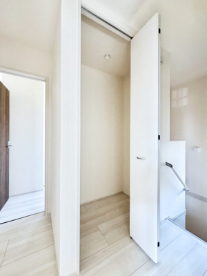 ���[ 2�K�L�����[�B�g�p�p�x�̒Ⴂ�G�ߗp�i�Ȃǂ�����������[�ł��܂��B