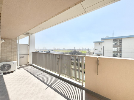 �o���R�j�[ �������o���R�j�[�I��������̐��󕨂������܂��B