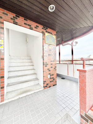 �G���g�����X �������������͋C�̃G���g�����X