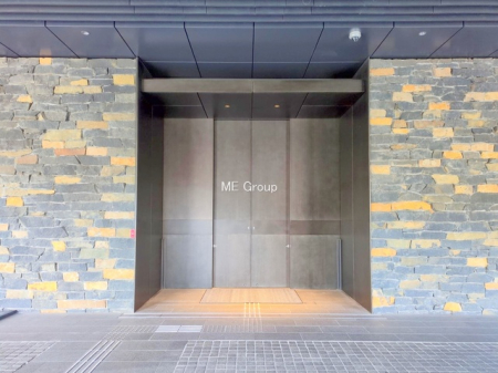 �G���g�����X -