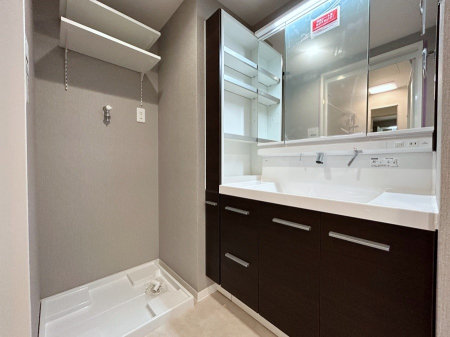 ���ʑ�E���ʏ� ���[�͂Ƌ@�\���ɗD�ꂽ���ʉ��ϑ�  