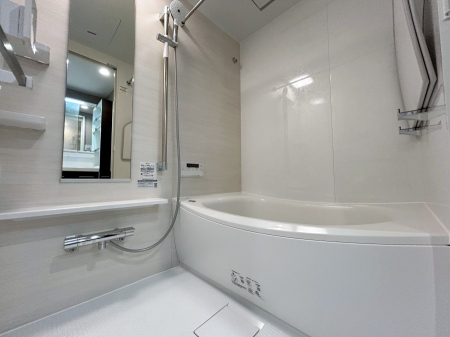 ���� ����̔�������Ă���閾�邢�������̂���o�X���[��  