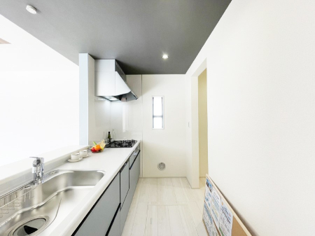 �L�b�`�� �L�X�Ƃ����g������̗ǂ��L�b�`���œ��X�̂��������y�����Ȃ肻��