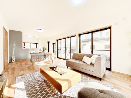 ���r���O ���邢�z���ɕ�܂��S�n�̂悢�L�X���r���O�ŉƑ��c��񂪉߂����܂��I