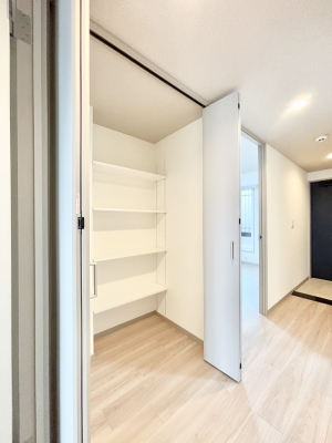 ���[ �����G�݂̕ۊǂɕ֗��ȘL�����[�@