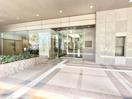 �G���g�����X �������������͋C�̃G���g�����X�@