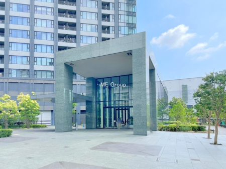 �G���g�����X -