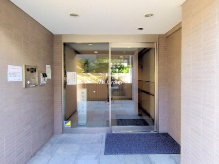 �G���g�����X -