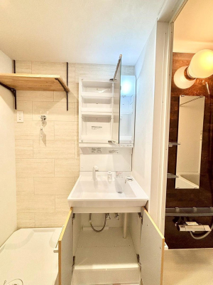 ���̑����� ���ʏ��ɂ͂����Ղ�̎��[�X�y�[�X  