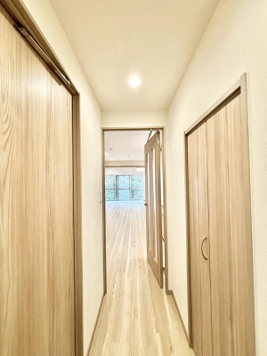 ���̑����� �L�����[�B�|�������G�߂̏��������[���邱�Ƃ��ł��܂��B