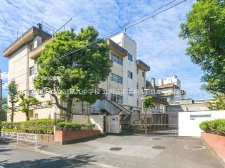 ���ӊ� ���w�Z 570m ����s�������㒆�w�Z