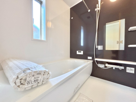 ���� ����̔�����₷��؂ȃo�X�^�C���B�������Ƃ����C���y����Ŕ����Ƃ肽���ł��ˁI  