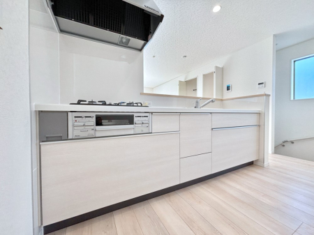 �L�b�`�� ��Ƃ肠��L�b�`���ł͂��Ƒ��Ɗy�������������ł��܂��B