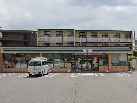 ���ӊ� �R���r�j 300m �Z�u��-�C���u�� ���]�����S���ړX