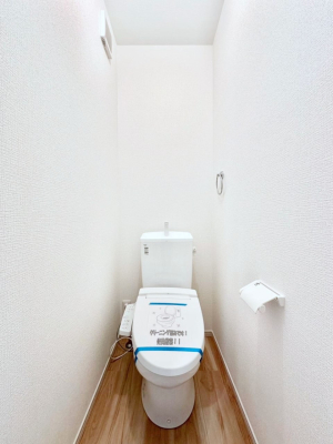 �g�C�� �g�C����1�K��2�K���ꂼ��ɔz�u����Ă��ĂƂĂ��֗��ł��B 