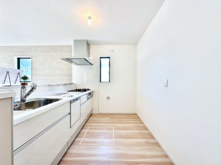 �L�b�`�� ��Ƃ肠��L�b�`���ł͂��Ƒ��Ɗy�������������ł��܂��B