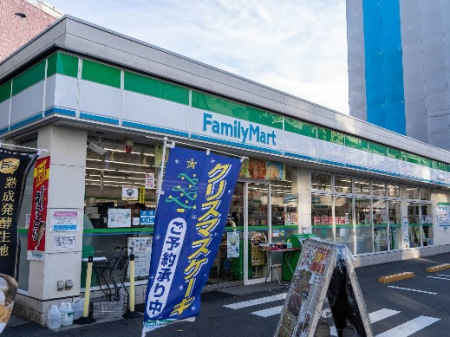 ���ӊ� �R���r�j 200m �t�@�~���[�}�[�g �����R�v�Đ�ʂ�X