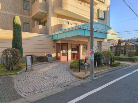 �G���g�����X -