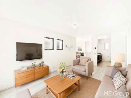 ���r���O �Ƒ��̘a�₩�ȉ�b���������Ă������B�J�����̂��郊�r���O�ł��B���Ƌ��CG�ł�  