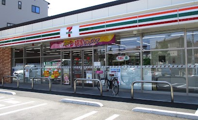 ���ӊ� �R���r�j 200m �Z�u��-�C���u�� ����O��R���ړX