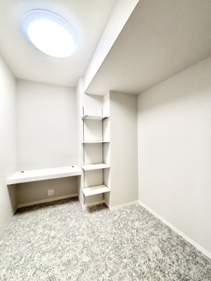 ���̑����� �����Ղ�̔[�˃X�y�[�X�ŉ��K�ɕ�点����   